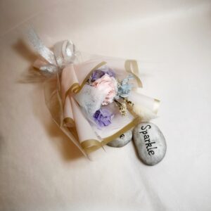 Mini Rose & Hydrangeas Bouquet 🍀