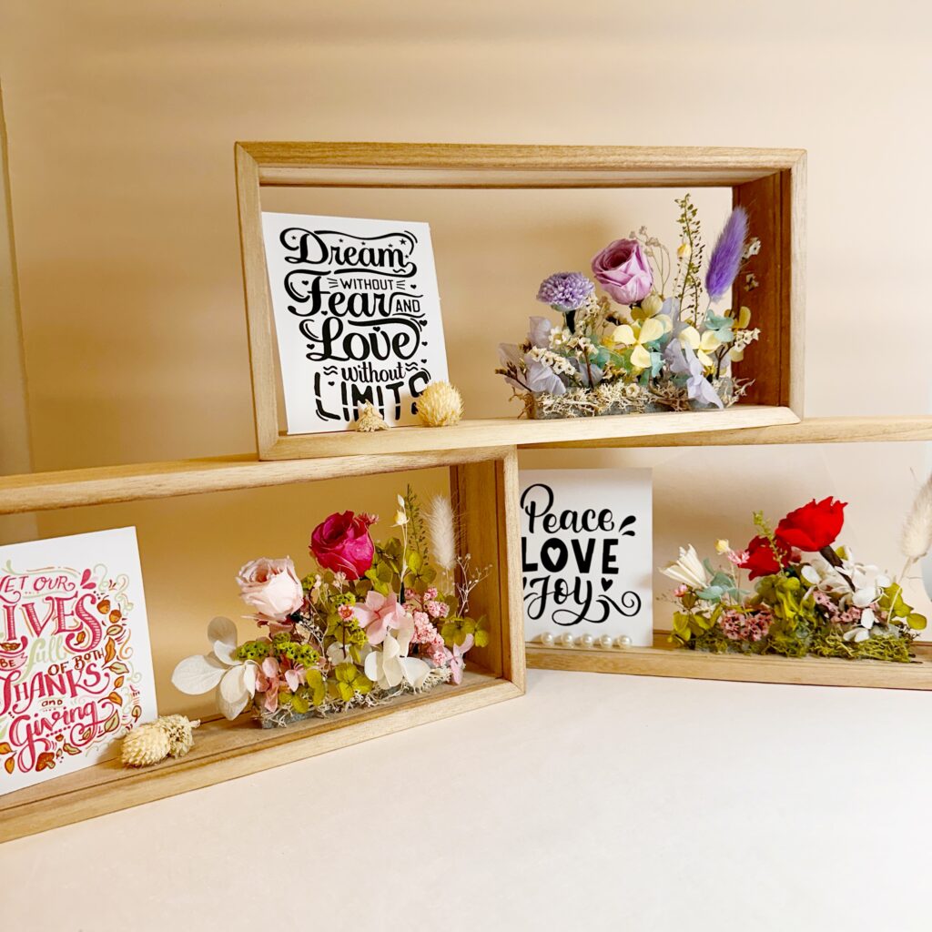 Transparent two-sided message floral box 🍀 – Fleurgenic Floristry